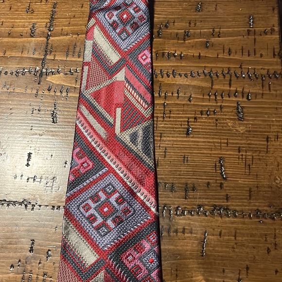Vintage Coogi Silk Tie - Picture 2 of 9